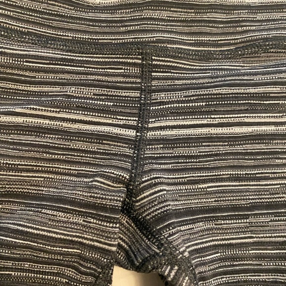 Lululemon leggings - Picture 3 of 4
